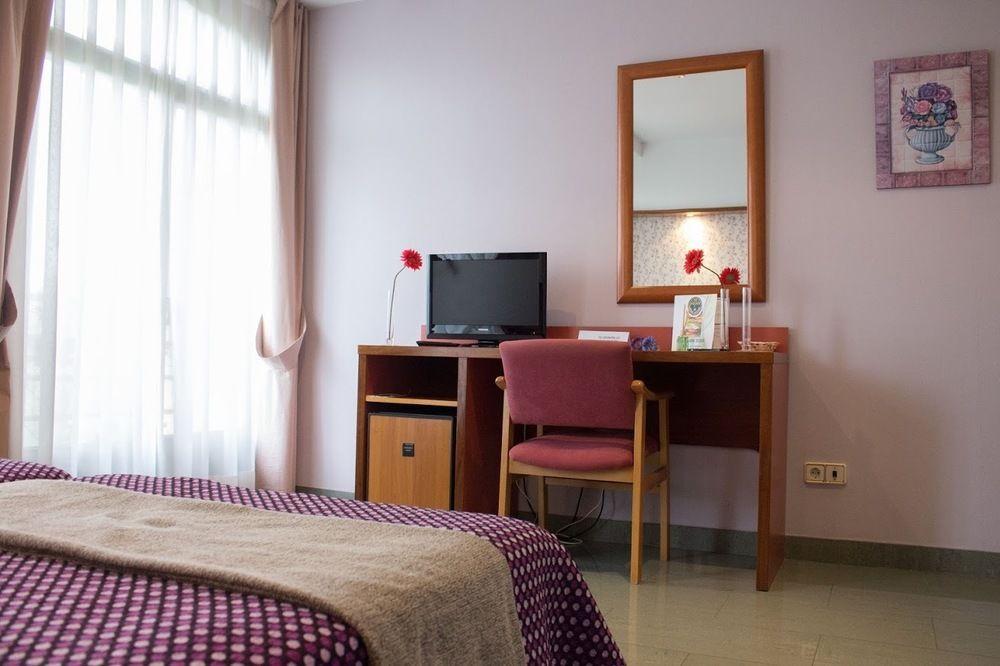 Hotel Jardin De Aranjuez Dış mekan fotoğraf