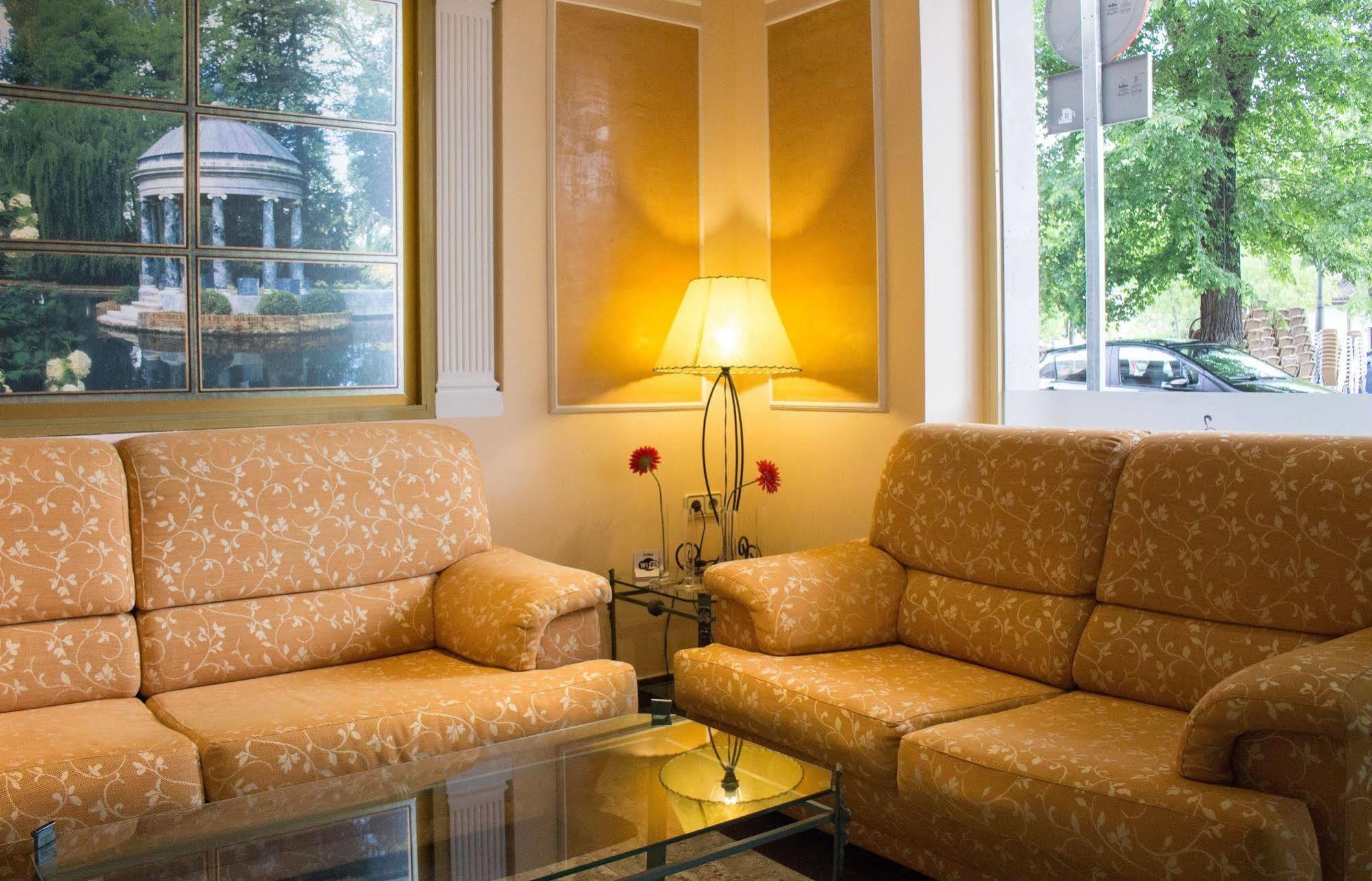 Hotel Jardin De Aranjuez Dış mekan fotoğraf